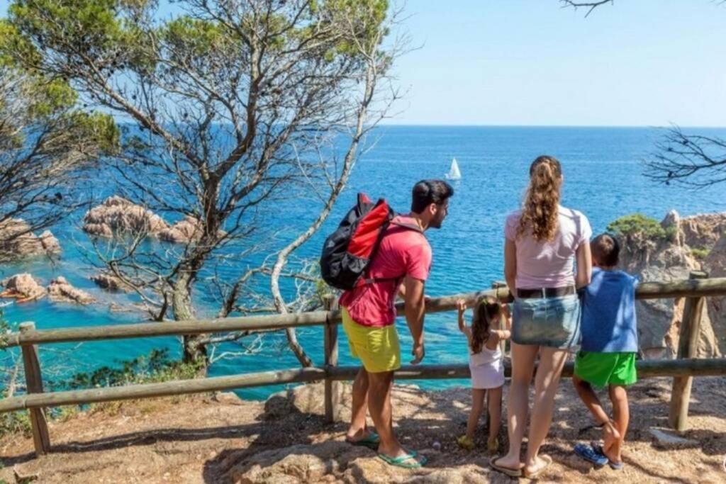 Nuevo Luminoso Apartamento Catalina A 80 Metros De La Playa Para 4 Personas 桑特费柳德吉克索尔斯 外观 照片